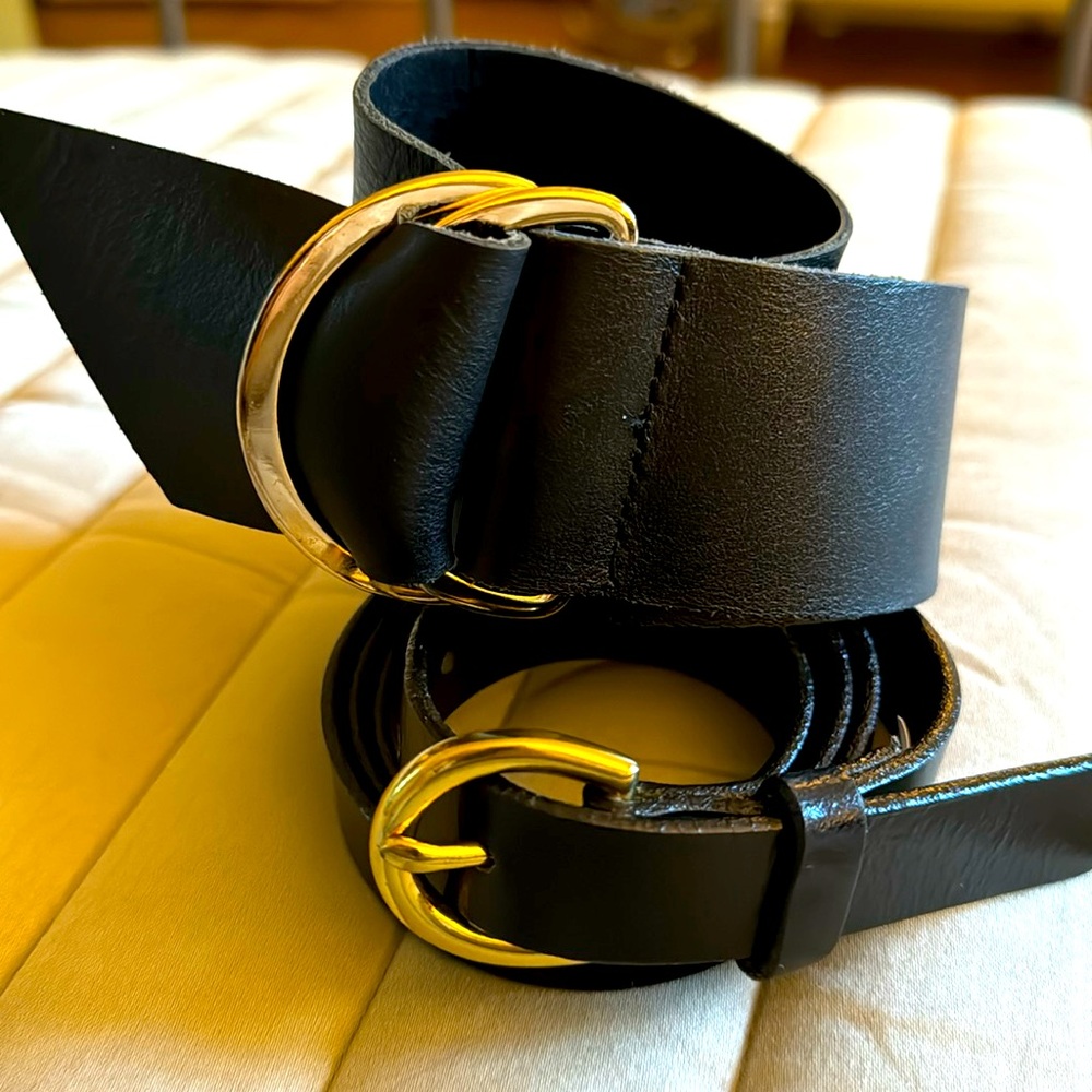 ✨ ANN TAYLOR Black Leather Belts ✨